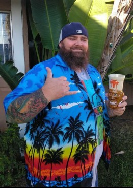 39744867_10155761581228106_6758321912897601536_n